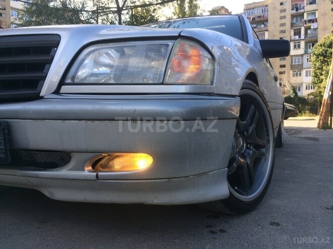 Mercedes C 280 1999, 257,457 km - 2.8 l - Bakı