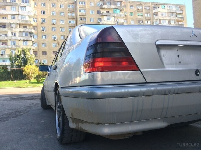 Mercedes C 280 1999, 257,457 km - 2.8 l - Bakı
