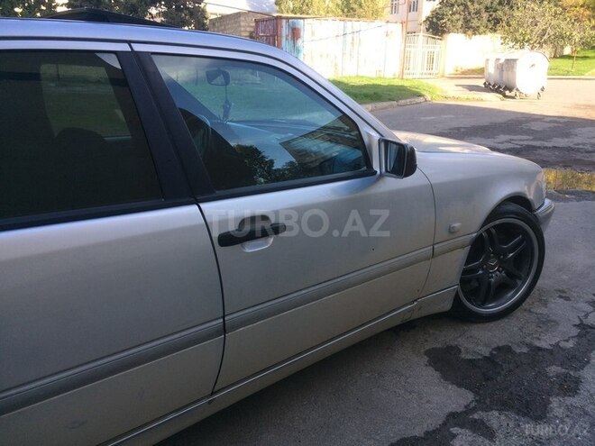 Mercedes C 280 1999, 257,457 km - 2.8 l - Bakı