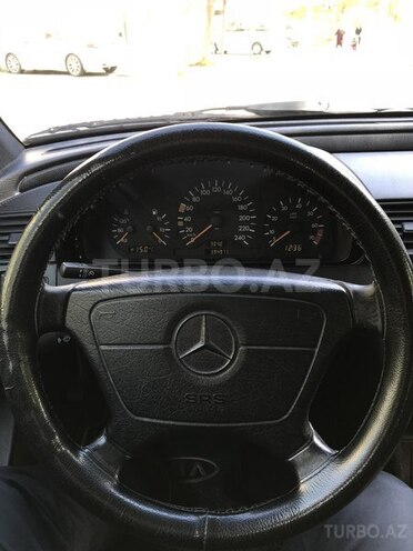 Mercedes C 180 1997, 395,000 km - 1.8 l - Bakı