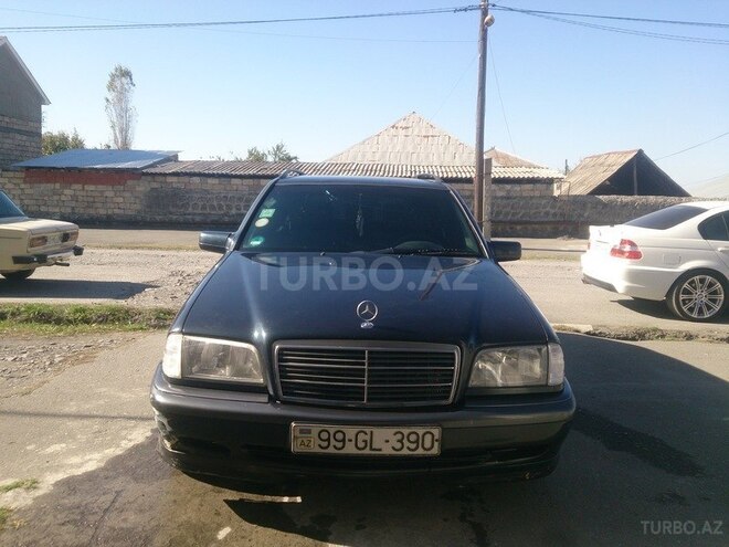 Mercedes C 180 1998, 280,000 km - 1.8 л - Qax