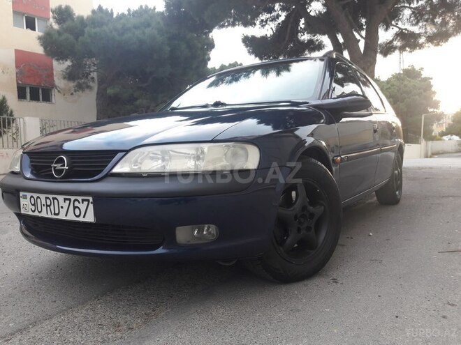 Opel Vectra 1998, 330,000 km - 2.0 l - Bakı