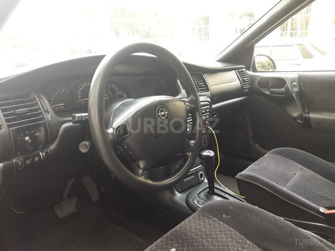 Opel Vectra 1998, 330,000 km - 2.0 l - Bakı