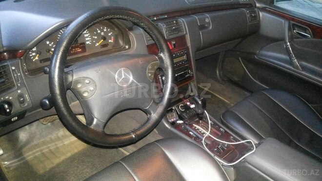 Mercedes E 220 2002, 365,000 km - 2.2 л - Bakı