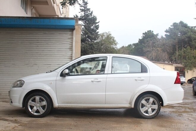 Chevrolet Aveo 2010, 100,000 km - 1.4 л - Bakı