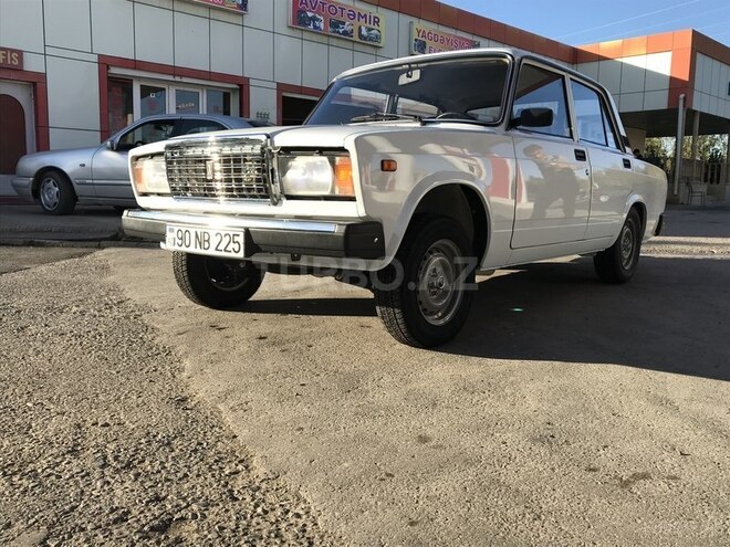 LADA (VAZ) 2107 2011, 28,995 km - 1.6 l - Yevlax