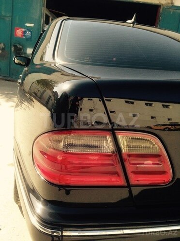Mercedes E 220 2000, 234,530 km - 2.2 l - Bakı