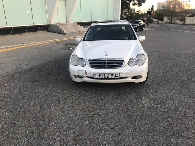 Mercedes C 240 2003, 288,000 km - 2.6 l - Bakı