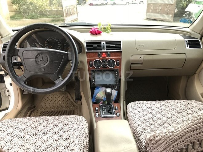 Mercedes C 200 1998, 331,000 km - 2.0 л - Bakı