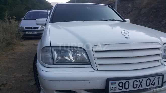 Mercedes C 220 1998, 238,000 km - 2.2 l - Bakı