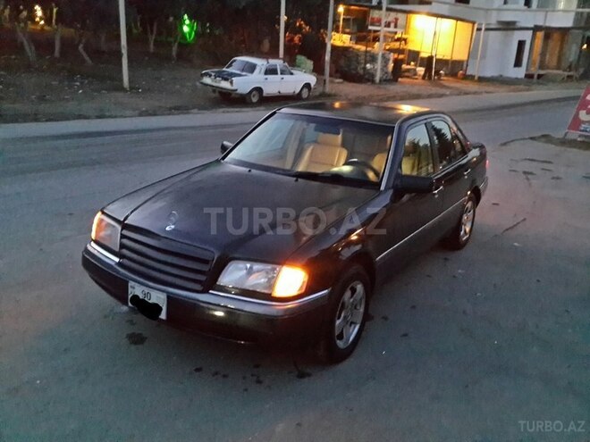 Mercedes C 220 1995, 196,000 km - 2.2 л - Bakı