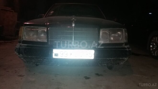 Mercedes E 200 1989, 35,652 km - 2.0 л - Bakı