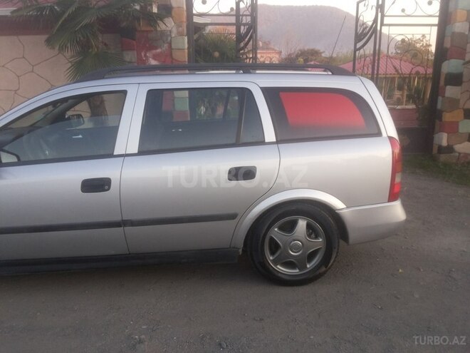 Opel Astra 2000, 175,000 km - 0.2 l - Zaqatala