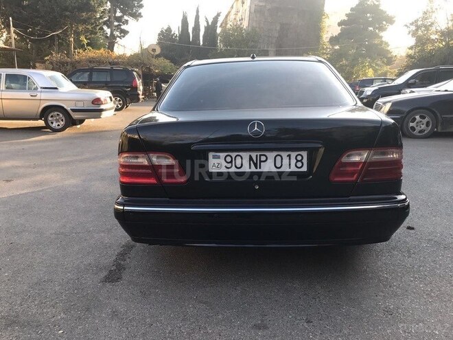 Mercedes E 320 2000, 220,000 km - 3.2 l - Bakı