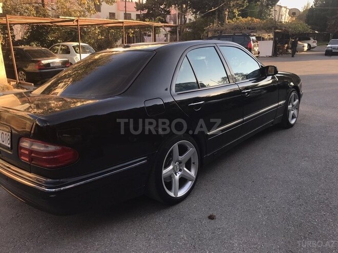 Mercedes E 320 2000, 220,000 km - 3.2 l - Bakı