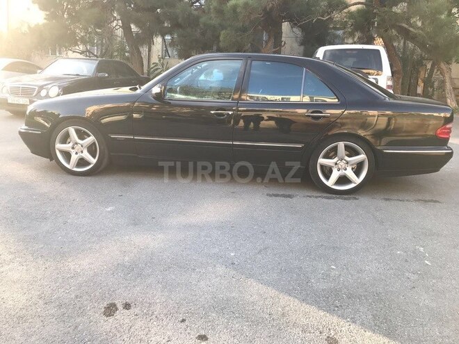 Mercedes E 320 2000, 220,000 km - 3.2 l - Bakı