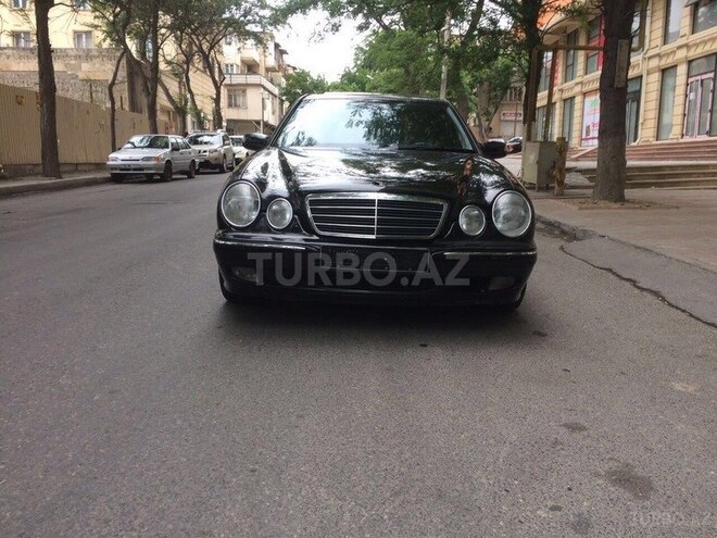 Mercedes E 320 2000, 220,000 km - 3.2 l - Bakı
