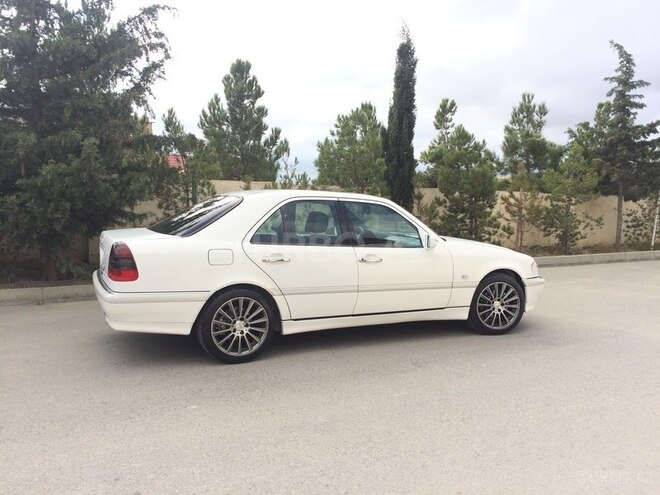 Mercedes C 240 1998, 170,000 km - 2.4 l - Bakı