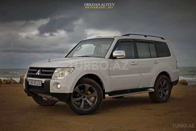 Mitsubishi Pajero 2008, 136,000 km - 3.0 л - Bakı