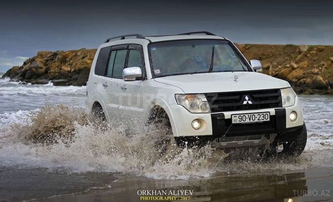 Mitsubishi Pajero 2008, 136,000 km - 3.0 л - Bakı