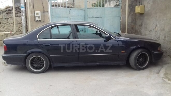 BMW 528 1998, 282,000 km - 2.8 l - Bakı