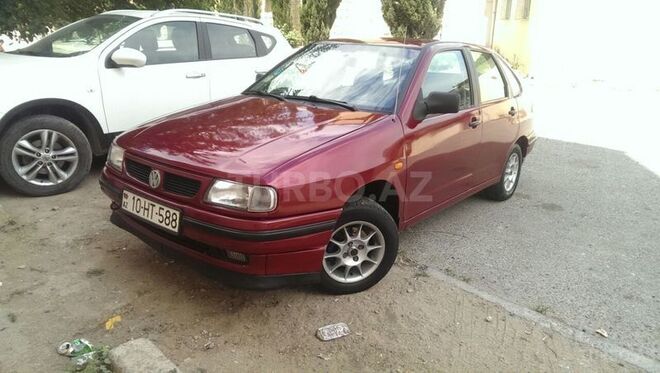 Volkswagen Polo 1995, 315,000 km - 1.6 l - Sumqayıt