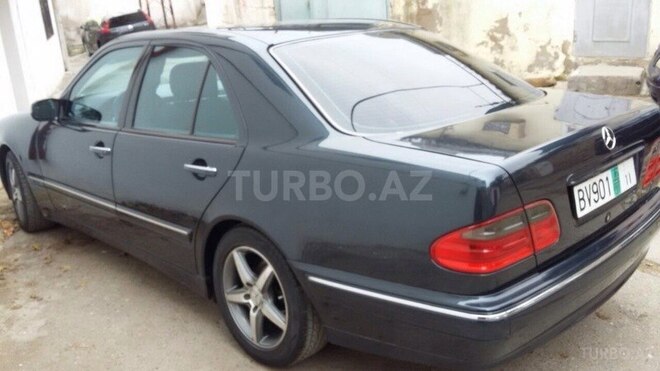 Mercedes E 200 2002, 265,000 km - 2.0 l - Bakı