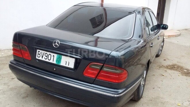 Mercedes E 200 2002, 265,000 km - 2.0 l - Bakı
