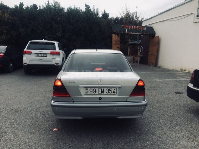 Mercedes C 200 1999, 183,000 km - 2.0 l - Bakı