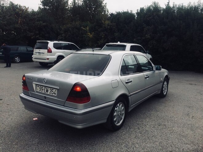 Mercedes C 200 1999, 183,000 km - 2.0 l - Bakı