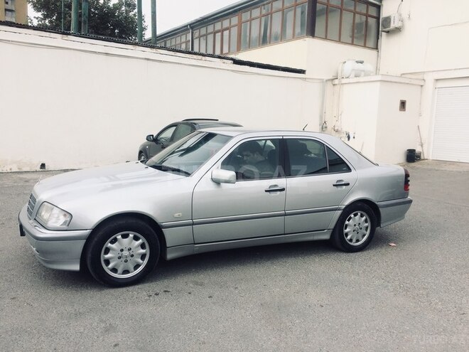 Mercedes C 200 1999, 183,000 km - 2.0 l - Bakı