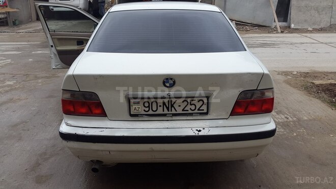 BMW 316 1994, 297,000 km - 1.6 l - Bakı