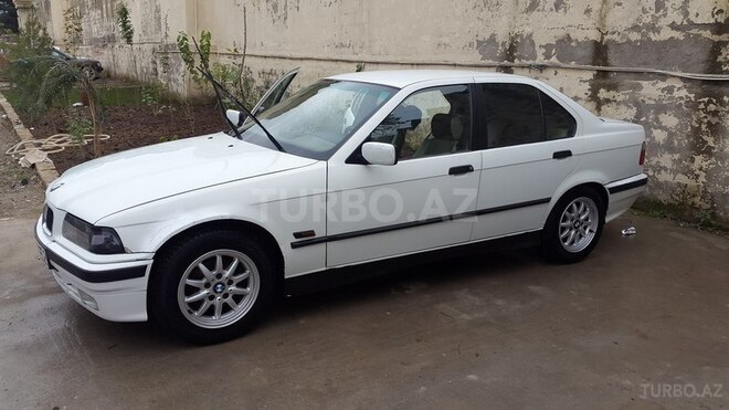 BMW 316 1994, 297,000 km - 1.6 l - Bakı