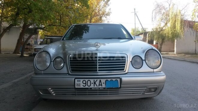 Mercedes E 240 1999, 320,000 km - 2.4 l - Mingəçevir