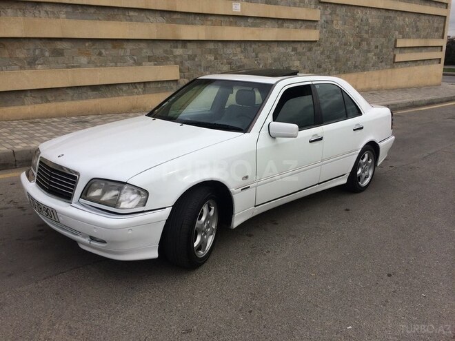 Mercedes C 220 1997, 380,000 km - 2.2 l - Bakı