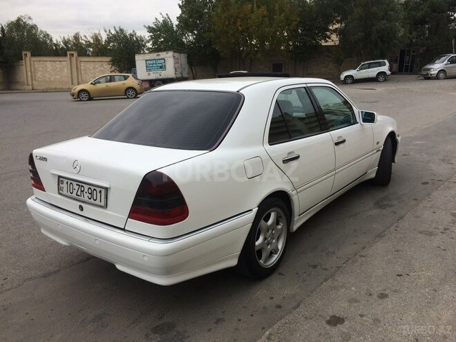 Mercedes C 220 1997, 380,000 km - 2.2 l - Bakı