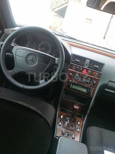 Mercedes C 240 1999, 245,000 km - 2.4 л - Bakı