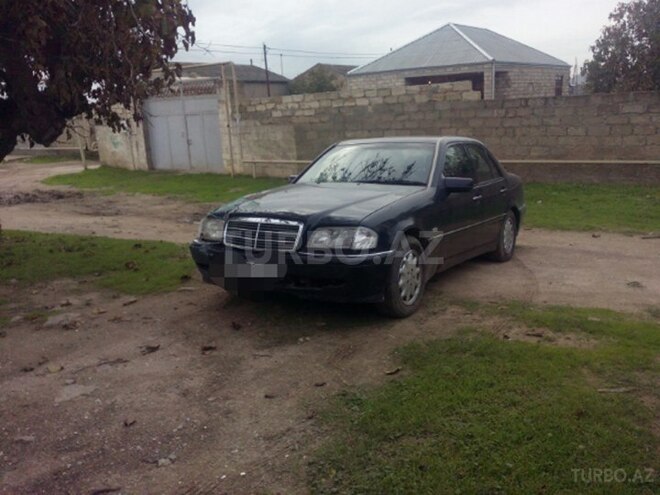 Mercedes C 240 1999, 245,000 km - 2.4 л - Bakı