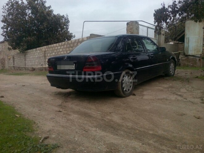 Mercedes C 240 1999, 245,000 km - 2.4 л - Bakı