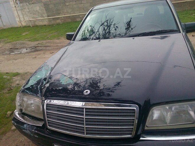 Mercedes C 240 1999, 245,000 km - 2.4 л - Bakı