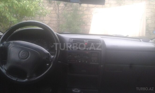 Opel Vectra 1995, 450,000 km - 2.0 l - Bakı