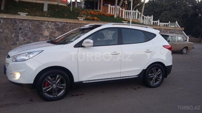 Hyundai ix35 2013, 96,000 km - 2.0 l - Tovuz