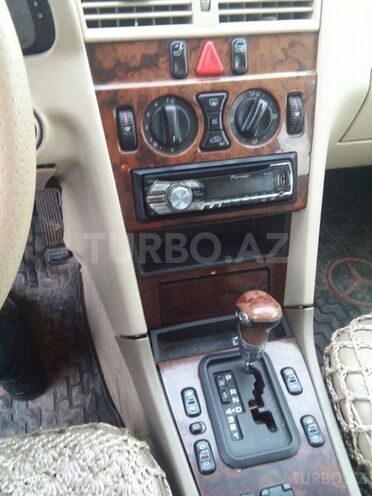 Mercedes C 200 1998, 324,500 km - 2.0 l - Bakı