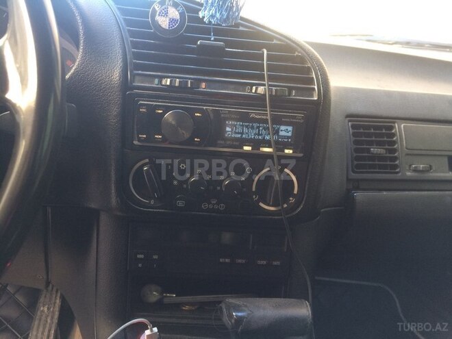 BMW 320 1992, 286,240 km - 2.0 l - Bakı