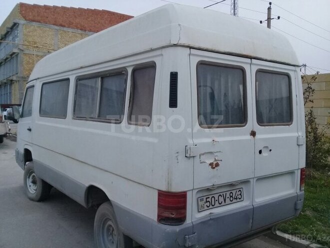 Mercedes 208 D 1993, 856,464 km - 2.5 l - Sumqayıt