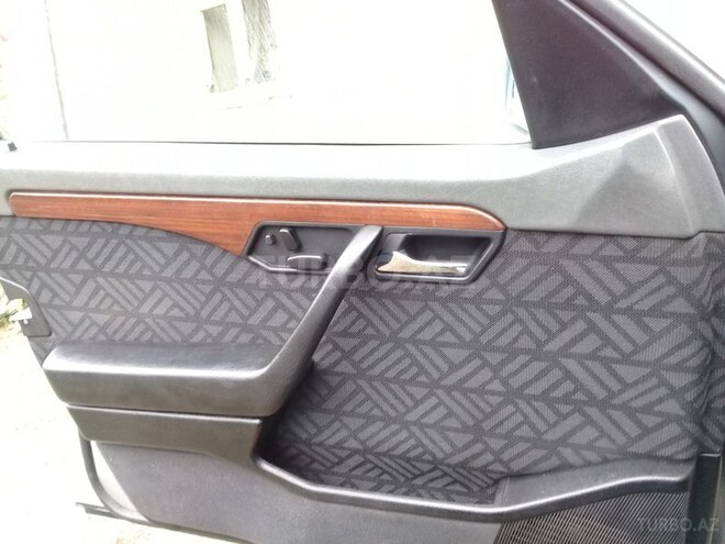 Mercedes C 200 1995, 340,000 km - 2.0 l - Astara