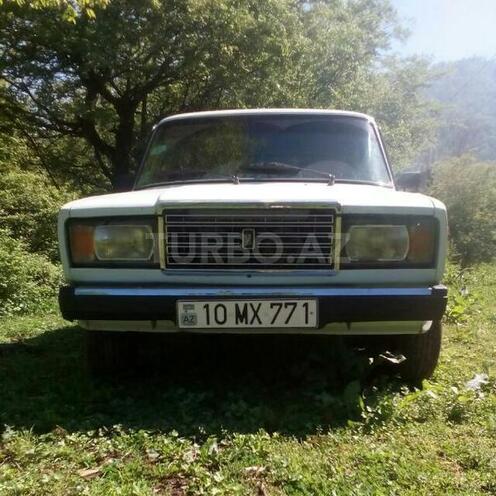 LADA (VAZ) 2107 2004, 26,500 km - 1.6 l - Lerik