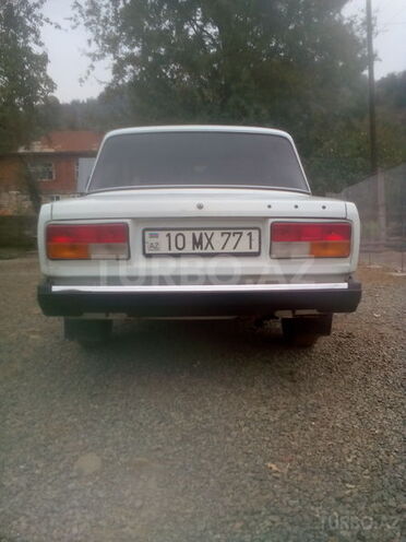 LADA (VAZ) 2107 2004, 26,500 km - 1.6 l - Lerik