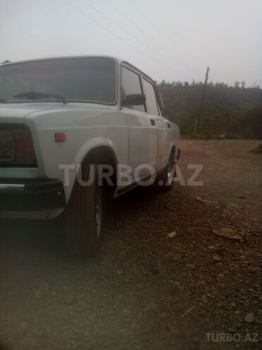 LADA (VAZ) 2107 2004, 26,500 km - 1.6 l - Lerik