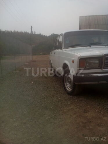 LADA (VAZ) 2107 2004, 26,500 km - 1.6 l - Lerik